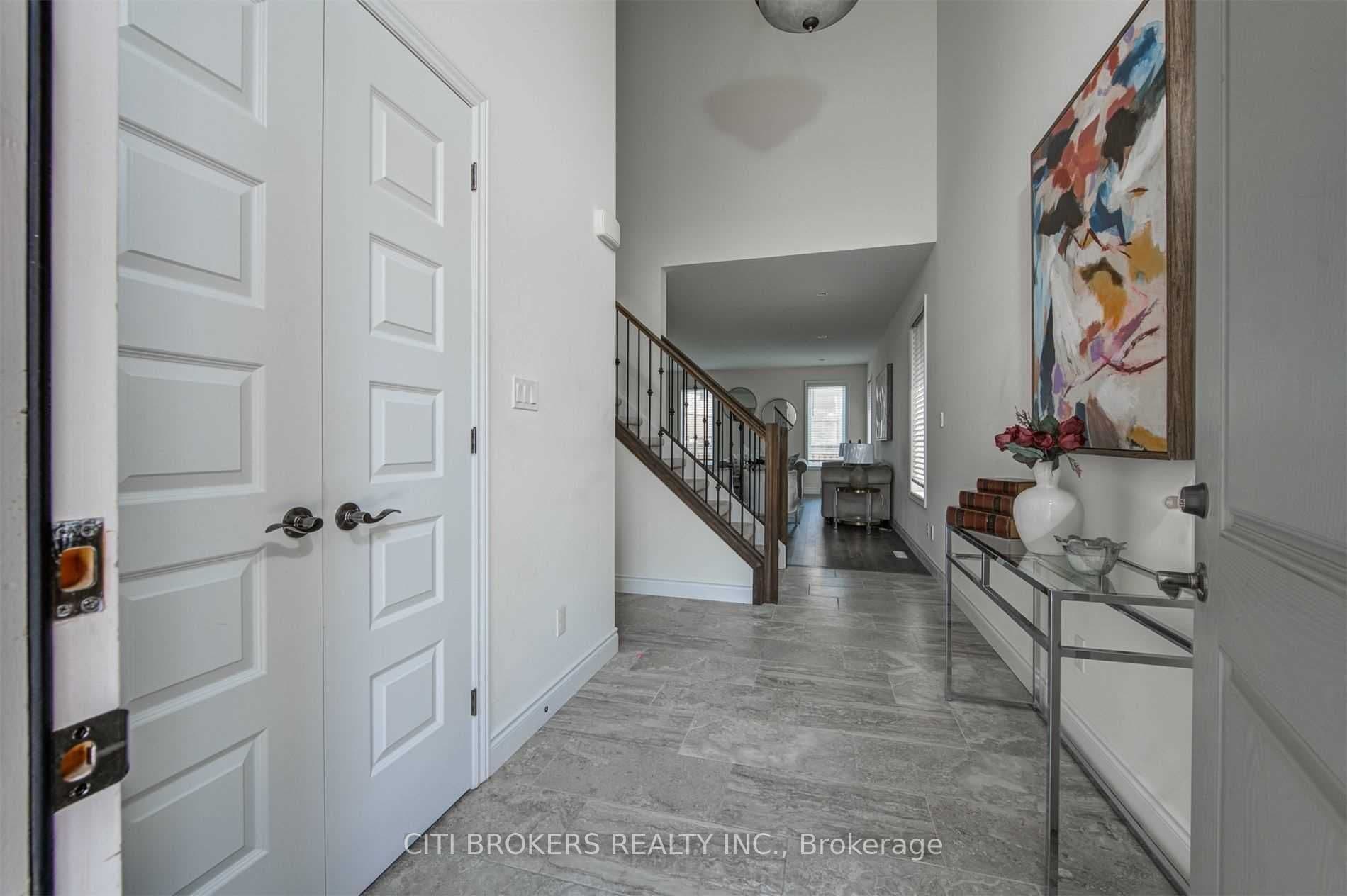 1562 Noah Bend, London North, ON N6G 0T2