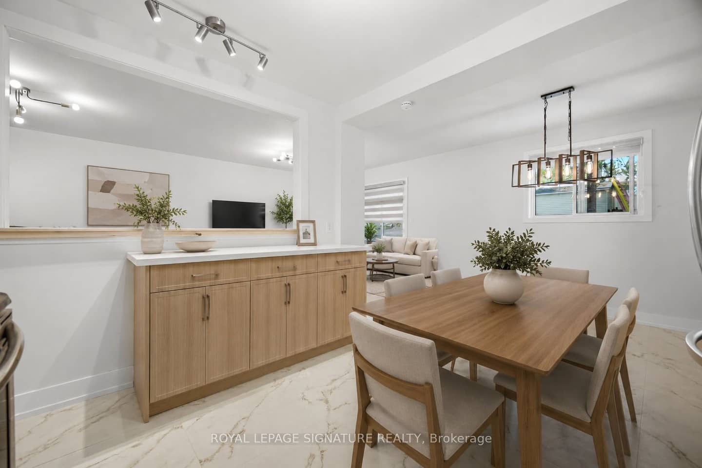 2599 Lundene Road, Mississauga, ON L5J 3Y8