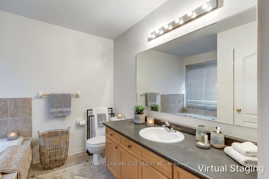 75 Trumpeter Street, Toronto, ON M1B 6H1