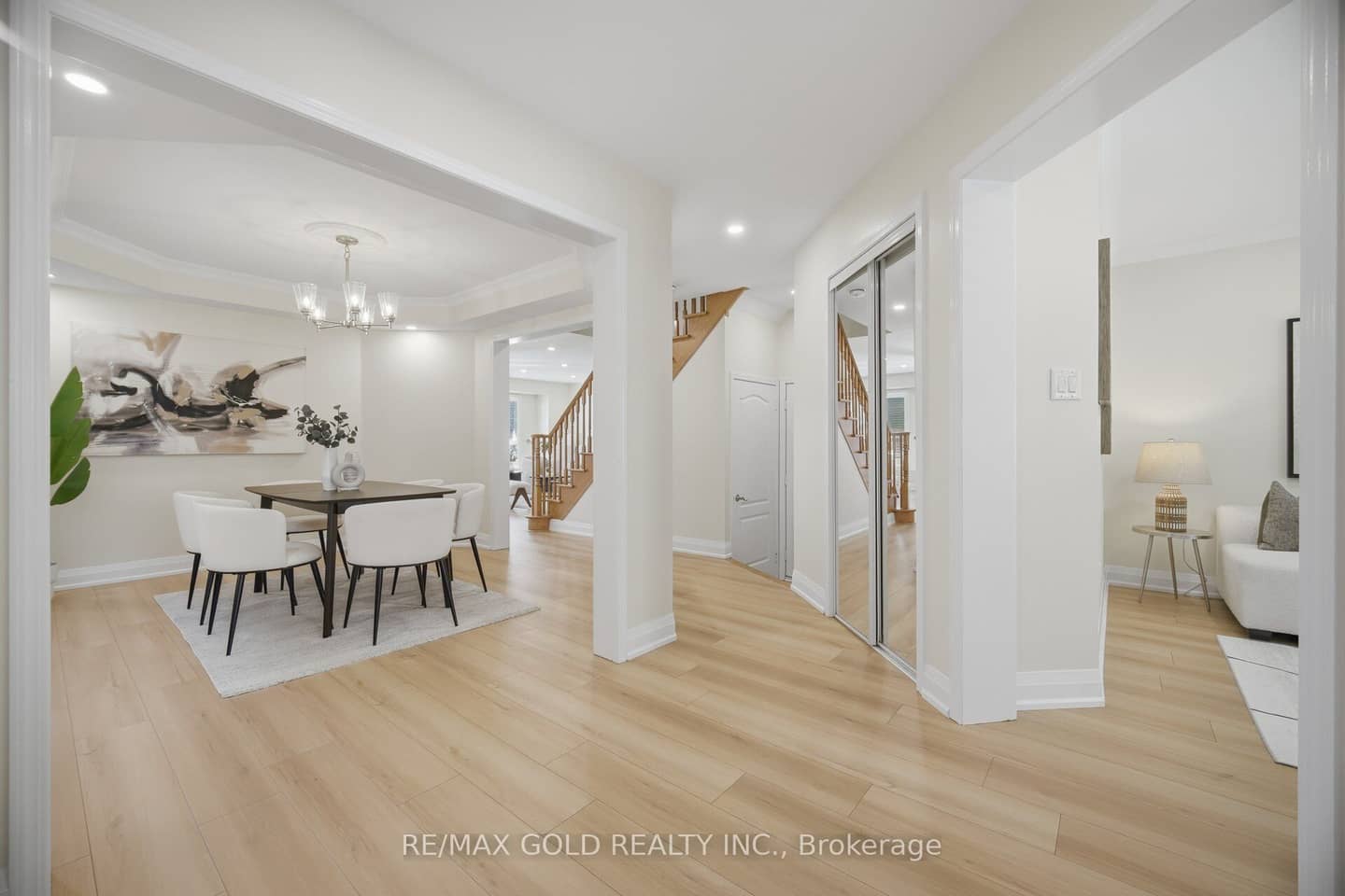 5566 Broadpath Gate, Mississauga, ON L5M 6M4