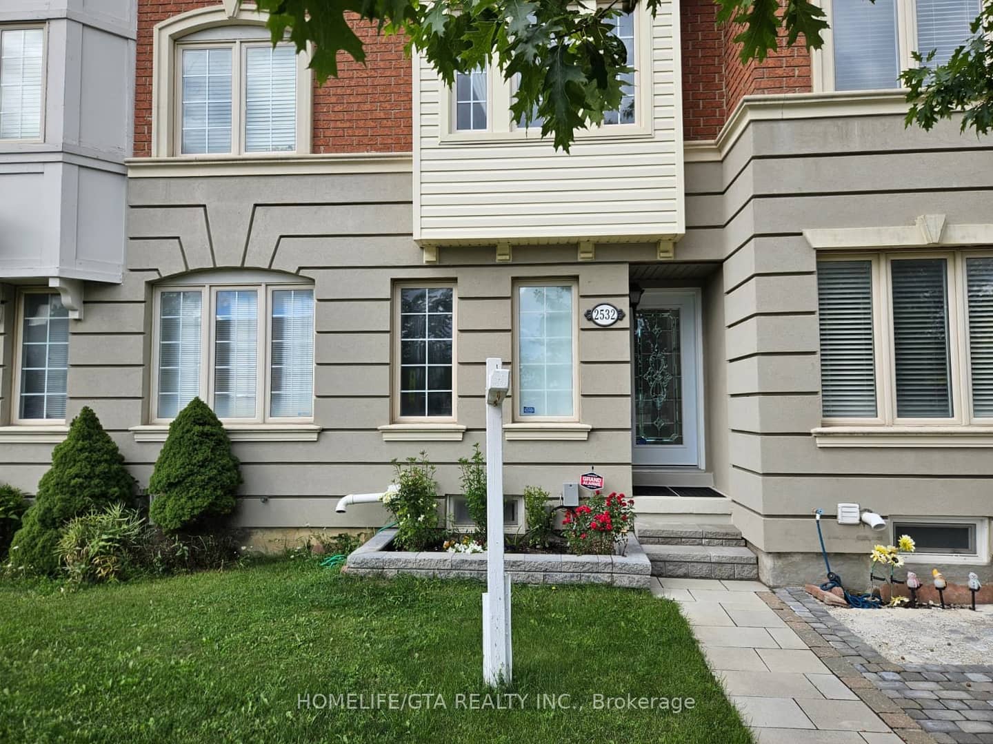 2532 Bur Oak Avenue, Markham, ON L6B 1H2