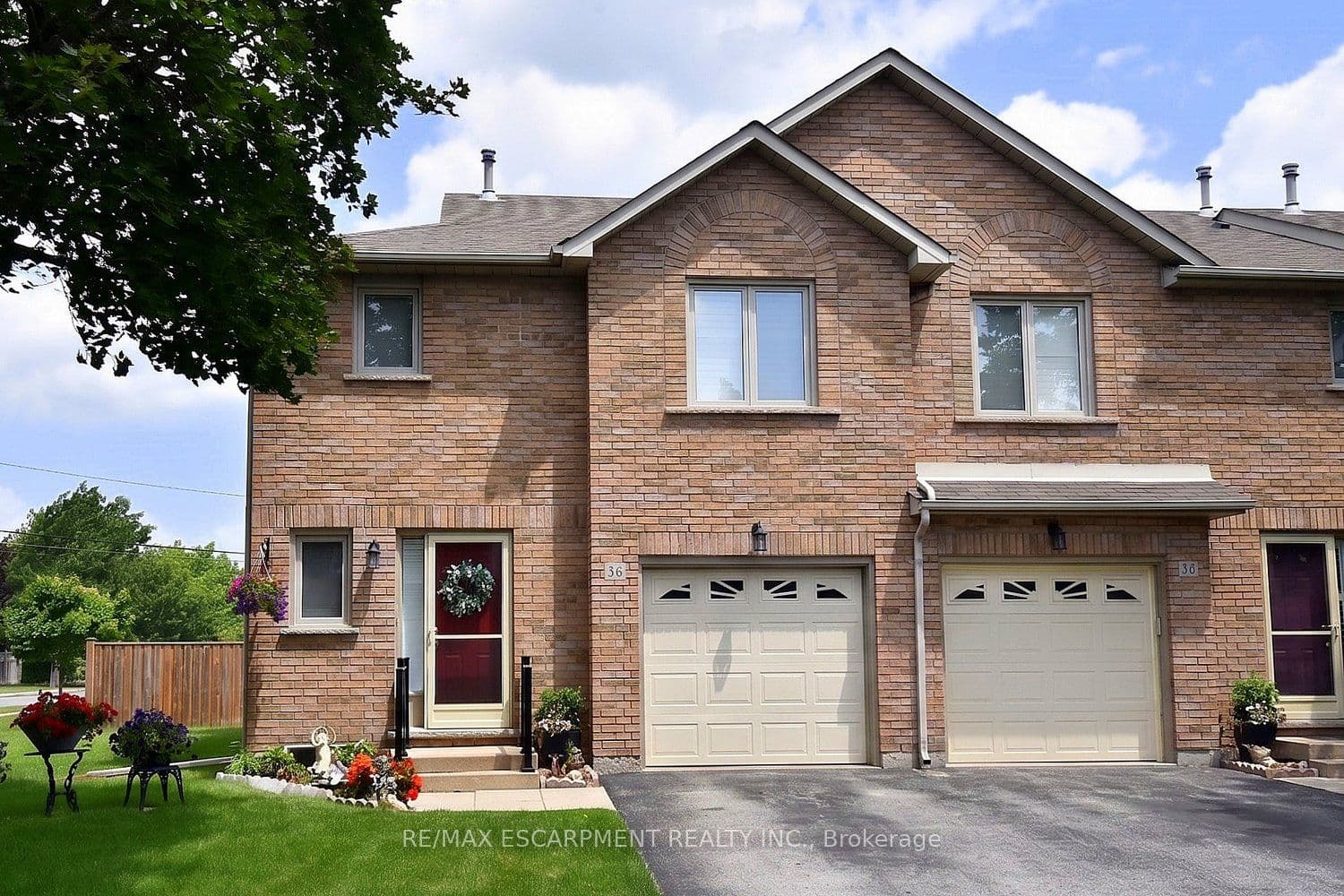 2774 King Street E 36, Hamilton, ON L8G 1J4