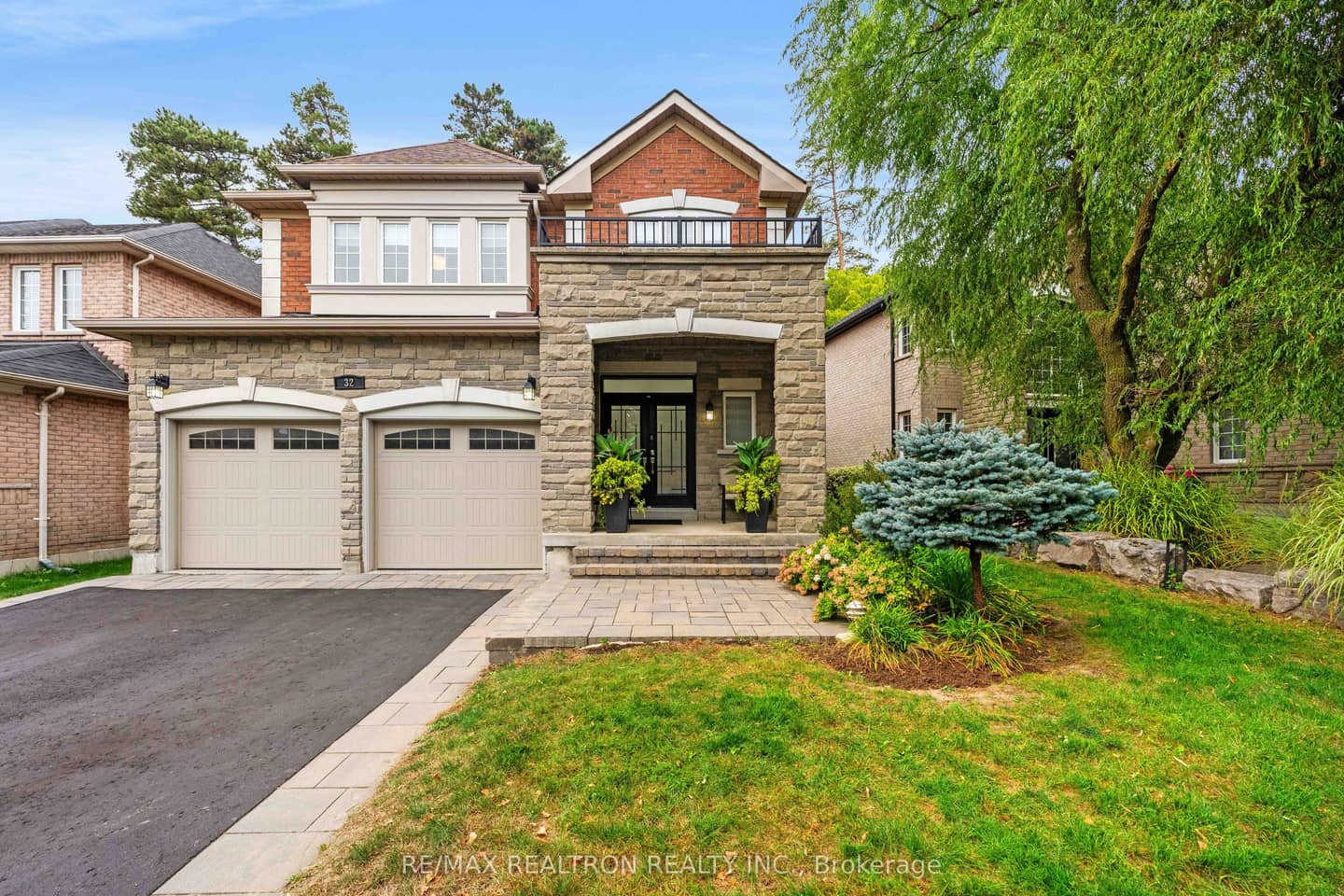 32 Abilene Court, Richmond Hill, ON L4C 0S6