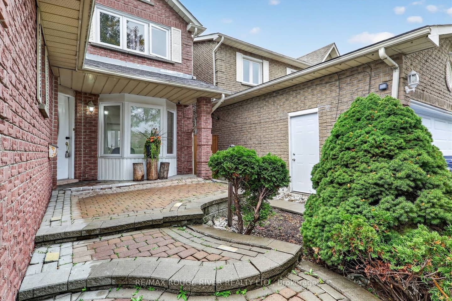 211 Ponymeadow Terrace, Toronto, ON M1C 4W2