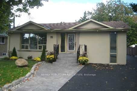 102 Humber Crescent, King, ON L0G 1K0