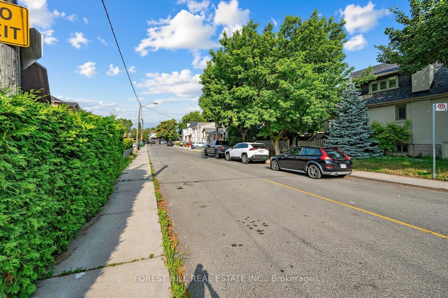 2 Mulberry Crescent, Toronto, ON M6C 1N5