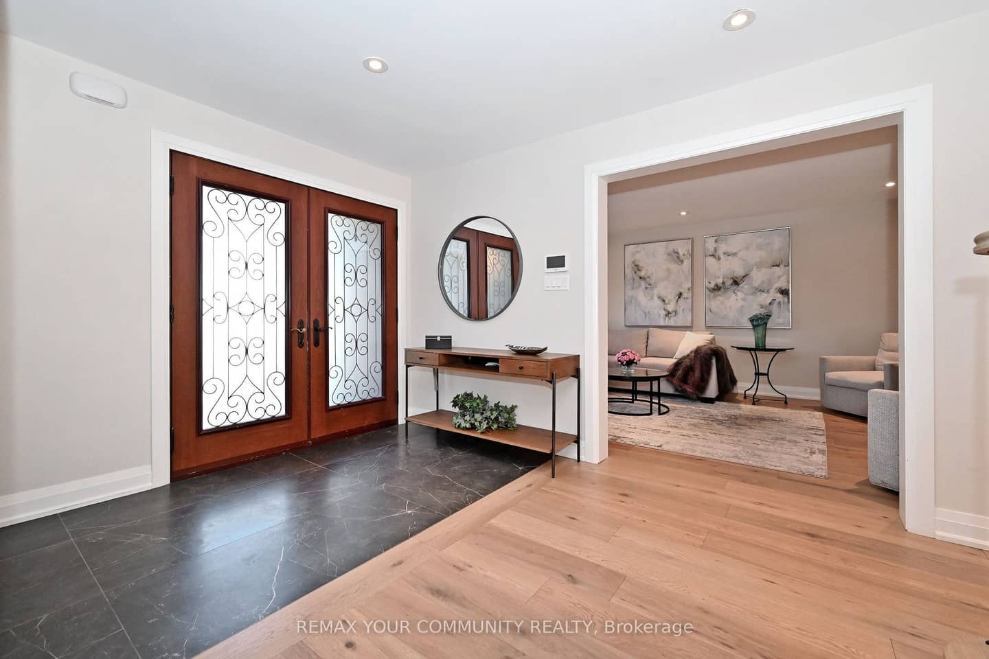 1530 Canada Court, Oakville, ON L6H 5A8