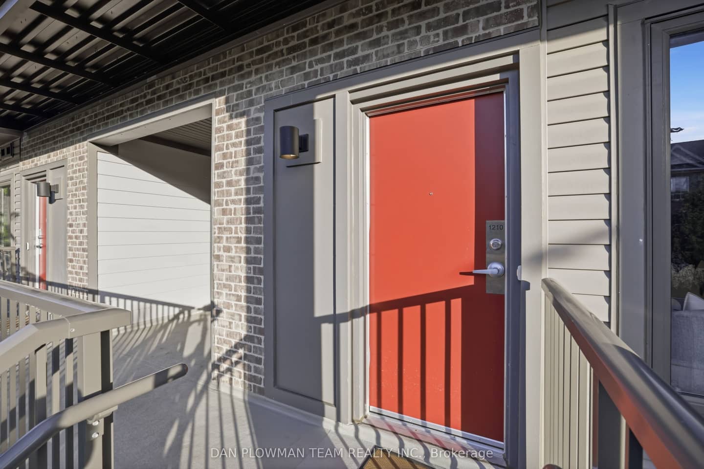 2635 William Jackson Drive 1210, Pickering, ON L1X 0L4