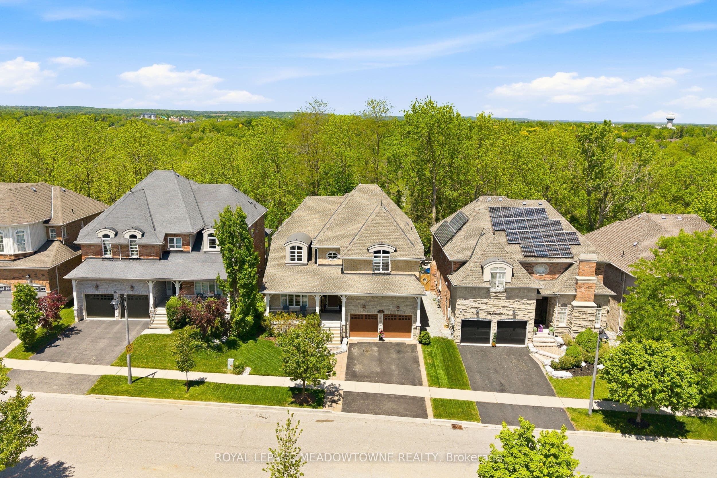 298 Eaton Street, Halton Hills, ON L7G 6N7