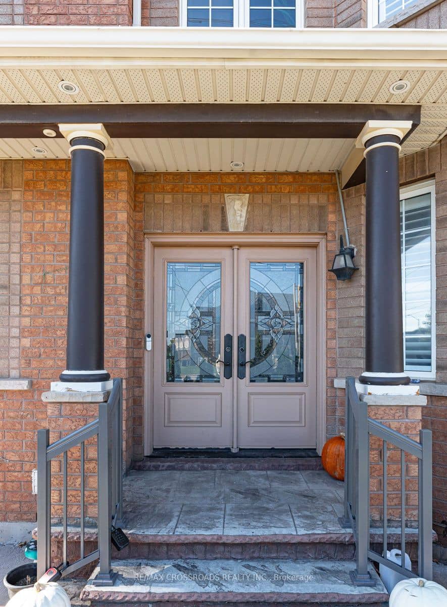 1090 Trudeau Drive, Milton, ON L9T 0A3