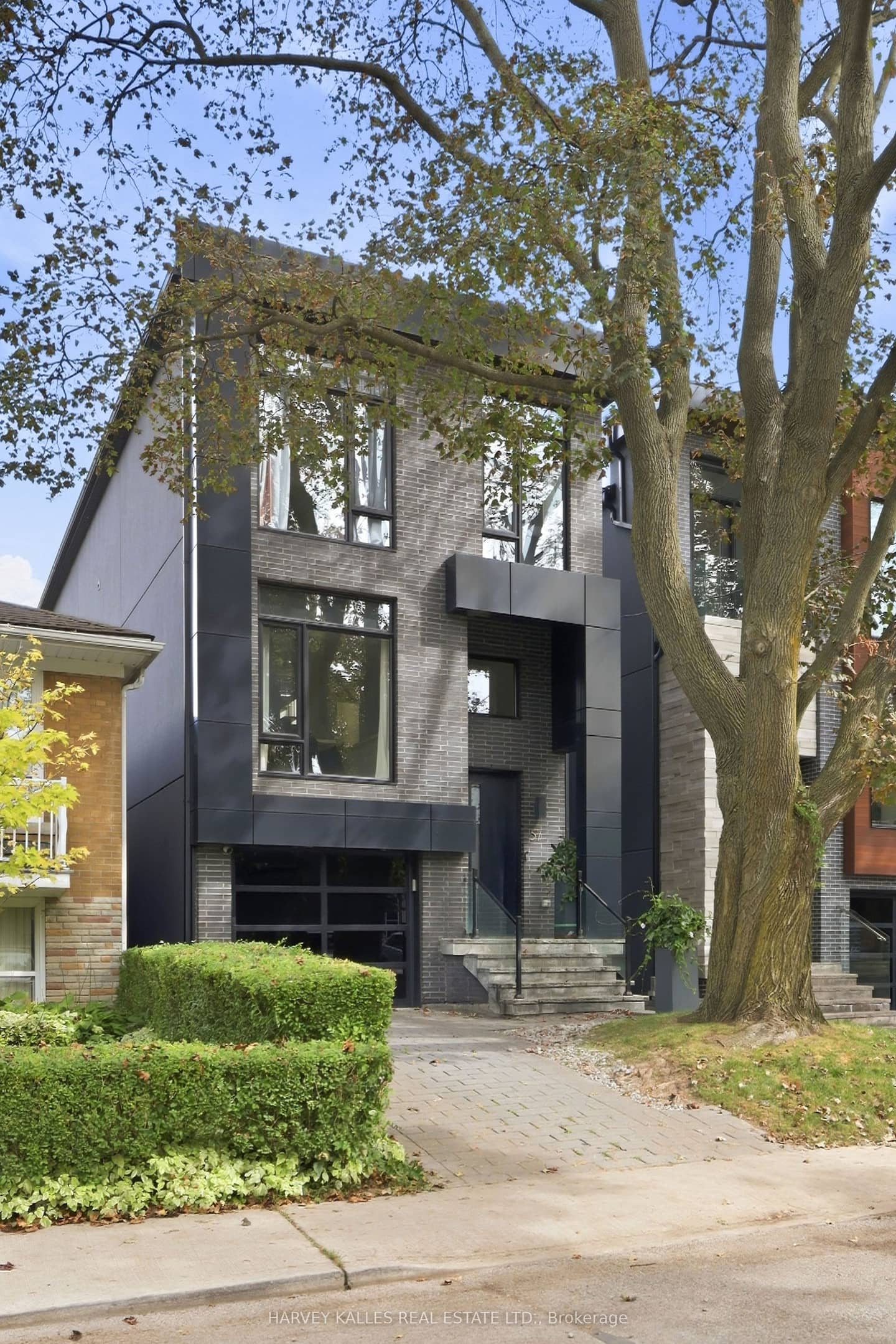 57 Roseneath Gardens, Toronto, ON M6C 3X5
