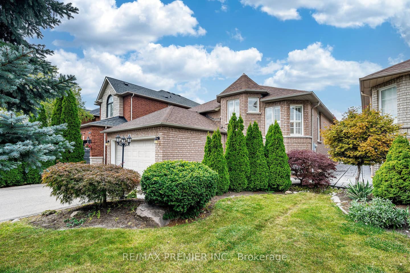 78 Coalbrook Court, Vaughan, ON L4L 9B6