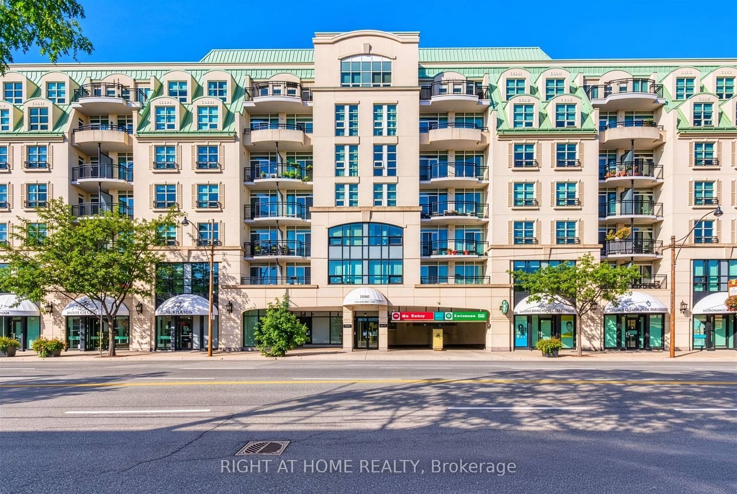 650 Mount Pleasant Road 504, Toronto, ON M4S 2N5