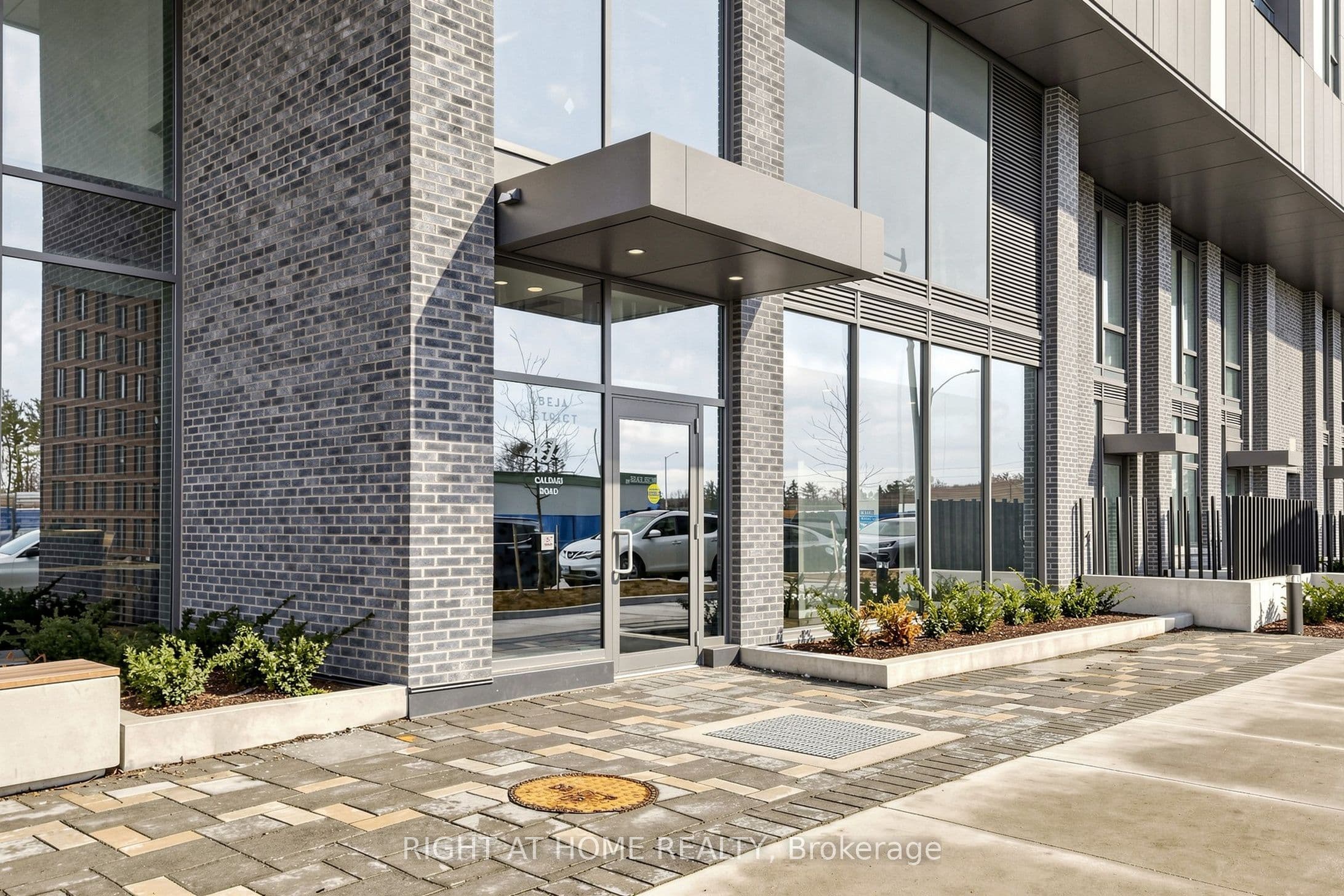474 Caldari Road 909, Vaughan, ON L4K 0R5