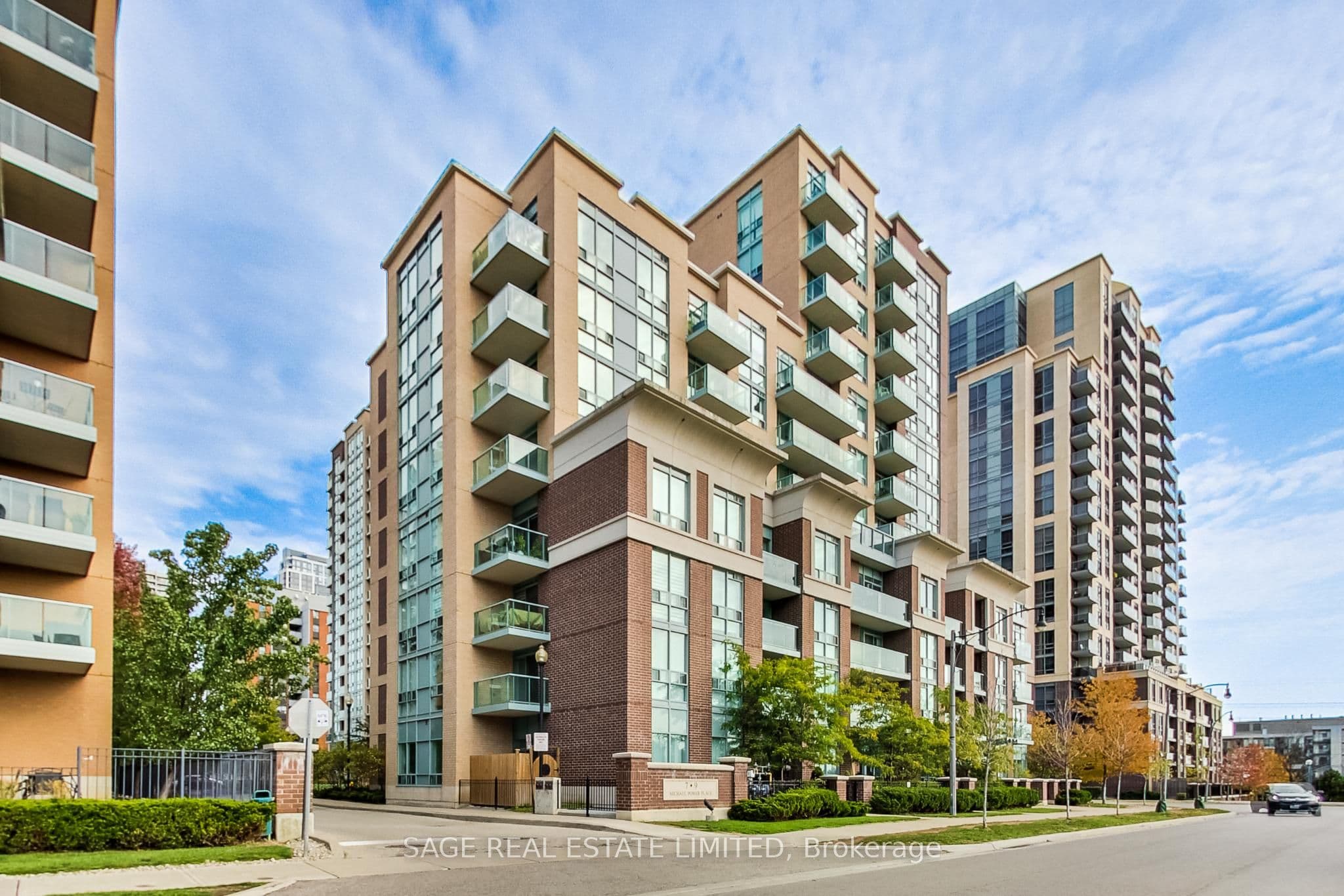 9 Michael Power Place 1206, Toronto, ON M9A 0A5