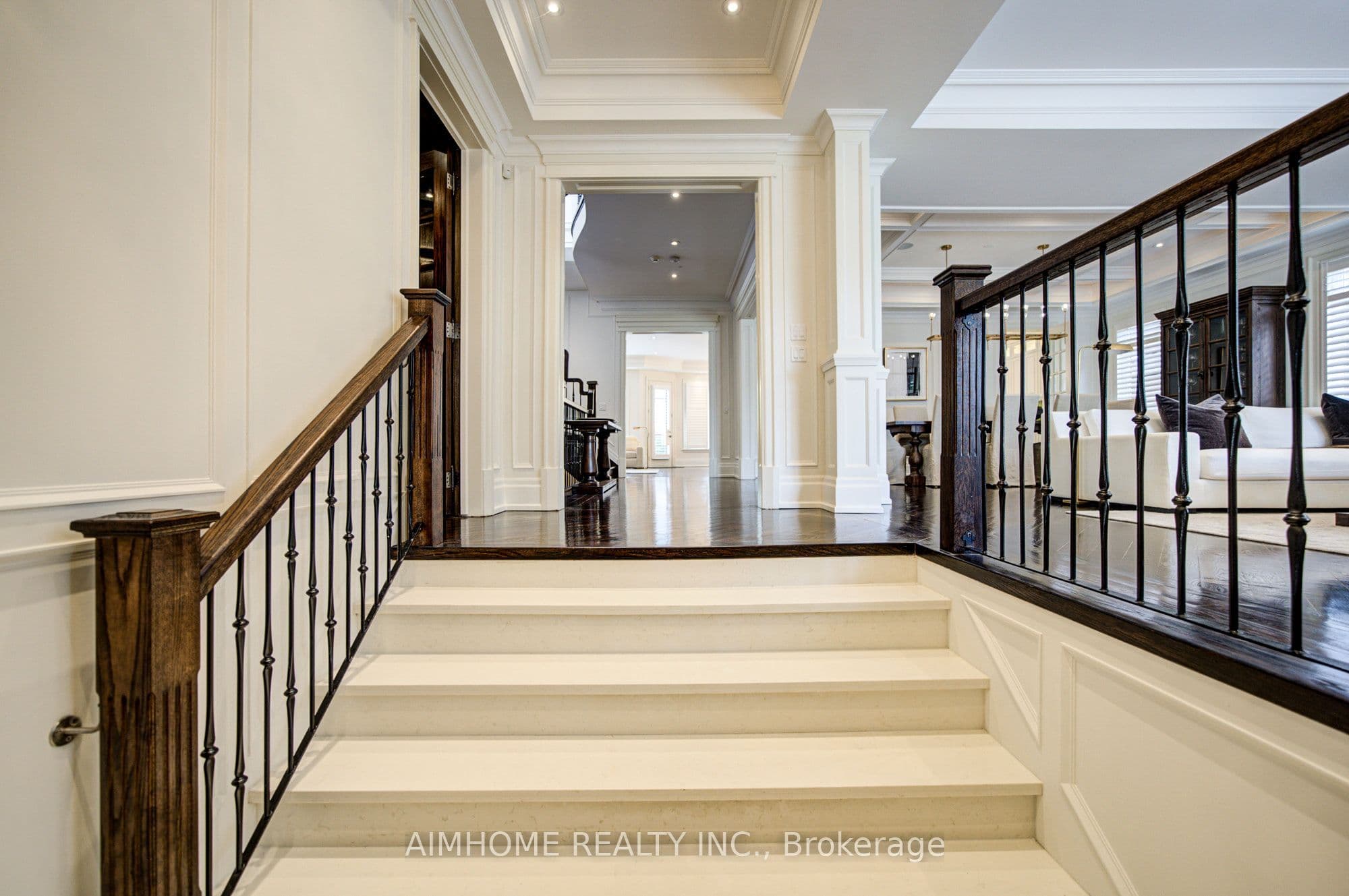 356 Hillcrest Avenue, Toronto, ON M2N 3P8