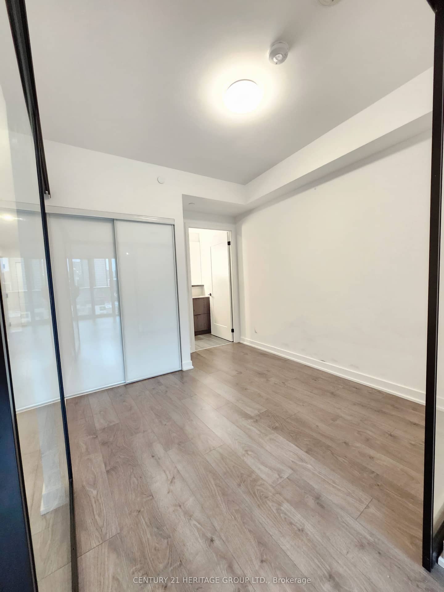 5 Defries Street 619, Toronto, ON M5A 0W7