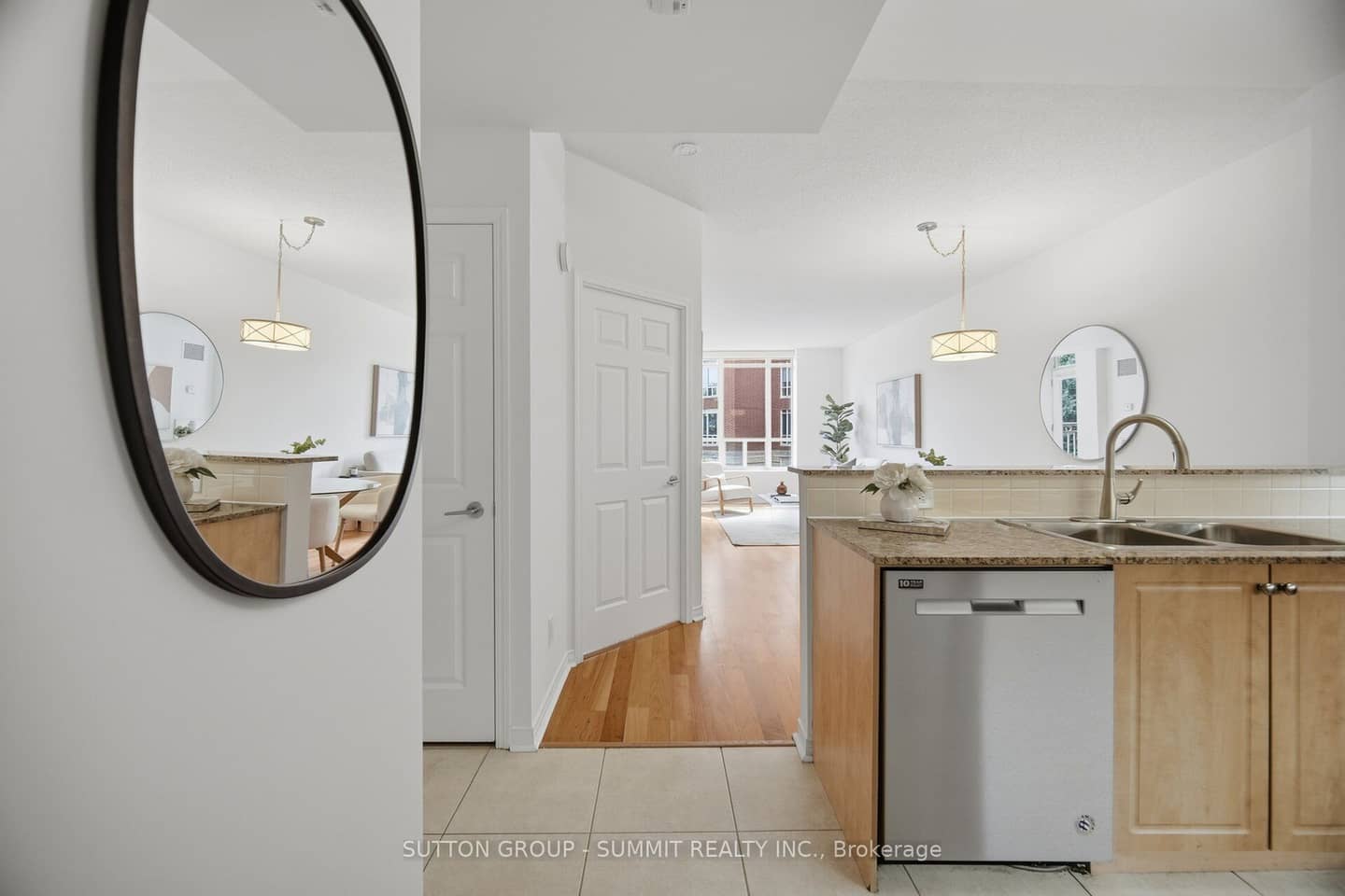 455 Rosewell Avenue 205, Toronto, ON M4R 2H9