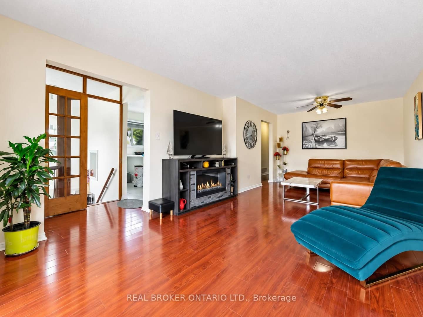 54 Millhouse Crescent, Toronto, ON M1B 2E3