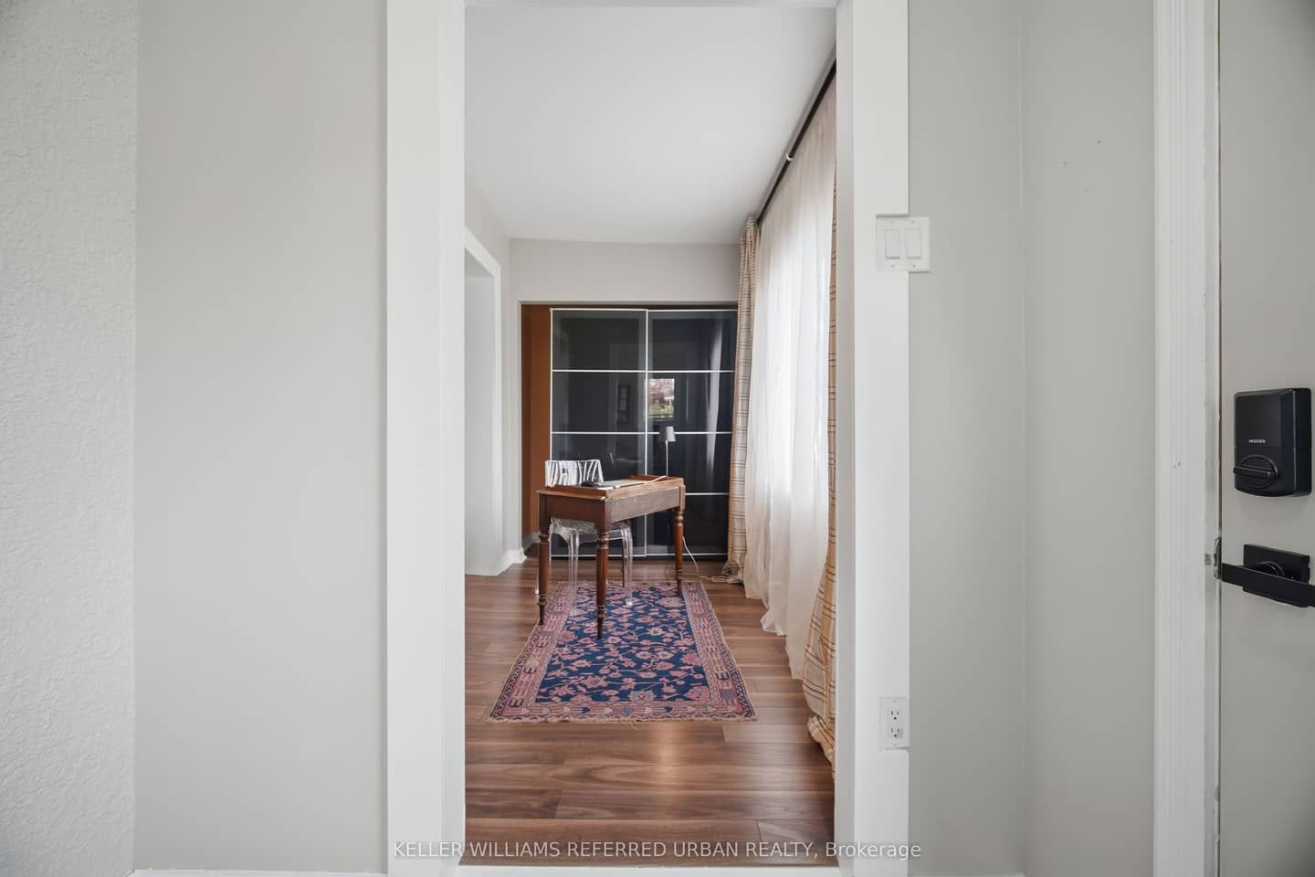 53 Bowie Avenue, Toronto, ON M6E 2P4