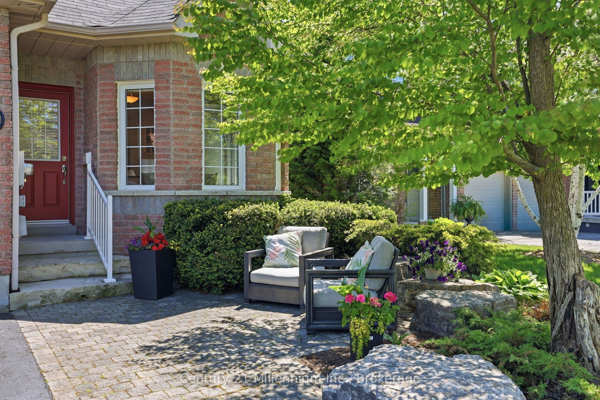 18 Thomas Drive, Collingwood, ON L9Y 0A6