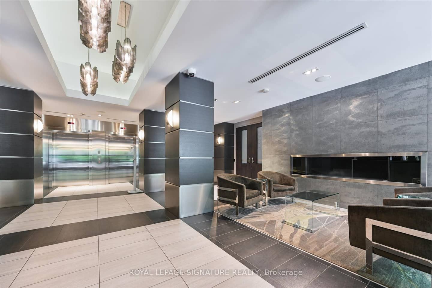 399 Adelaide Street W 420, Toronto, ON M5V 1S4
