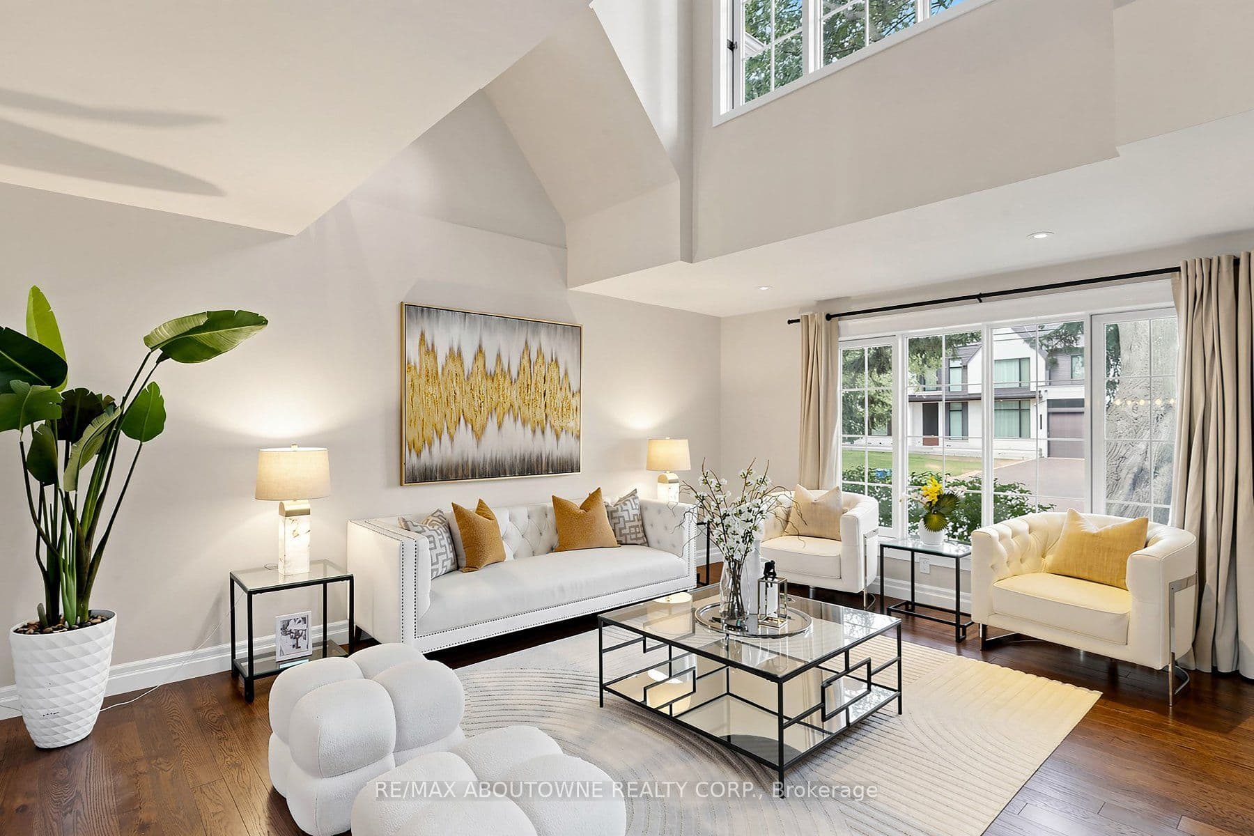 1304 Devon Road, Oakville, ON L6J 2L8