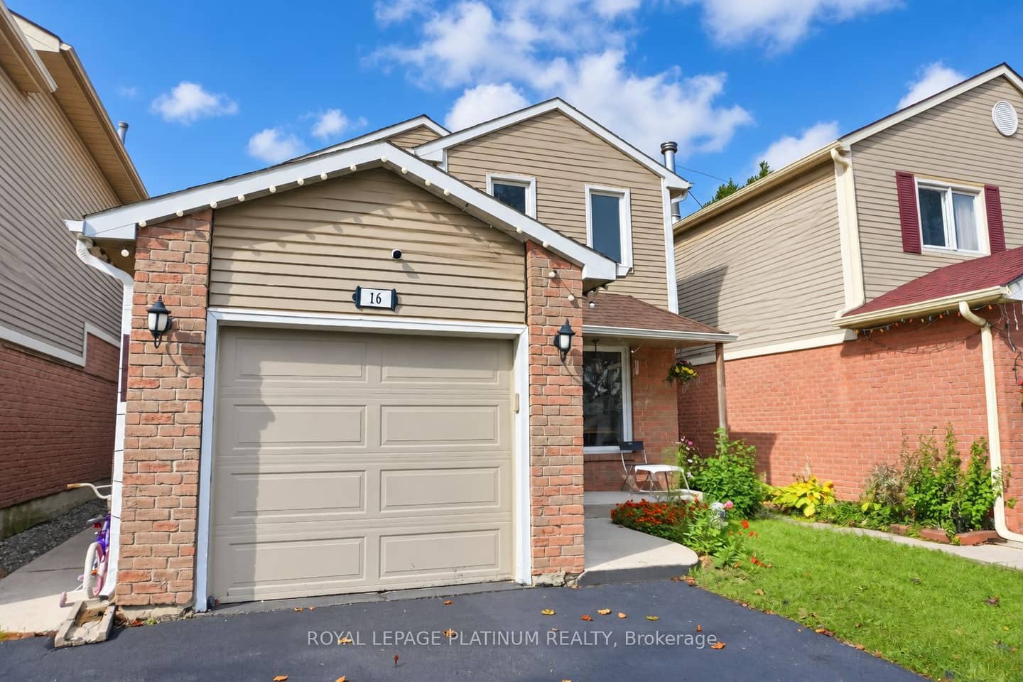 16 Joshua Court, Brampton, ON L6S 3W4