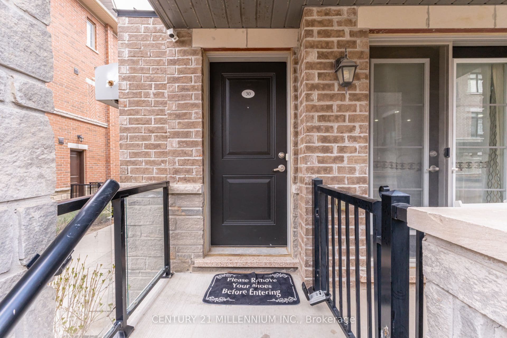 200 Veterans Drive 30, Brampton, ON L7A 4S6