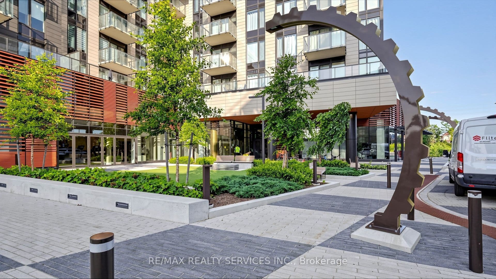1415 Dundas Street E 610, Oakville, ON L6H 7G1