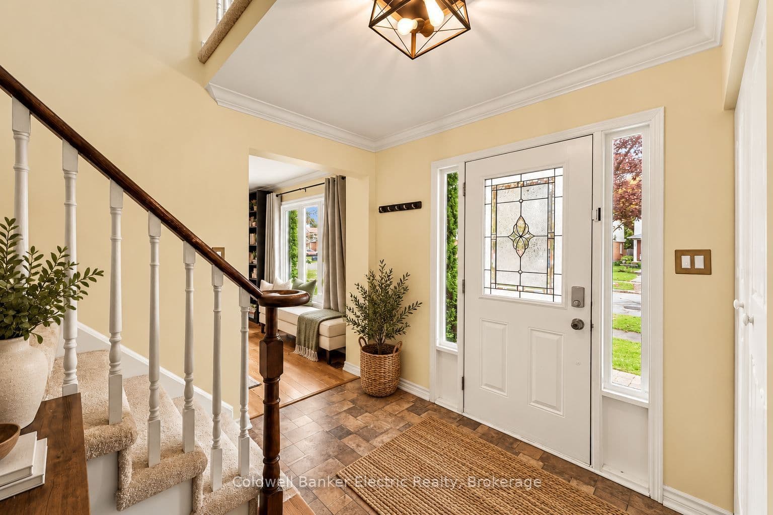 40 Stephen Avenue, Clarington, ON L1E 1Z1