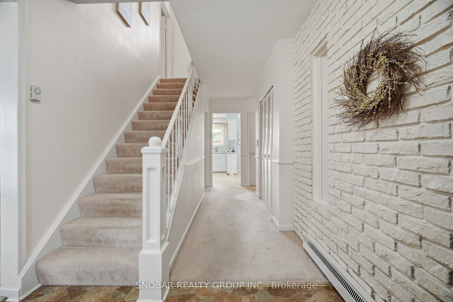 3206 Valmarie Avenue, Mississauga, ON L5C 2A5