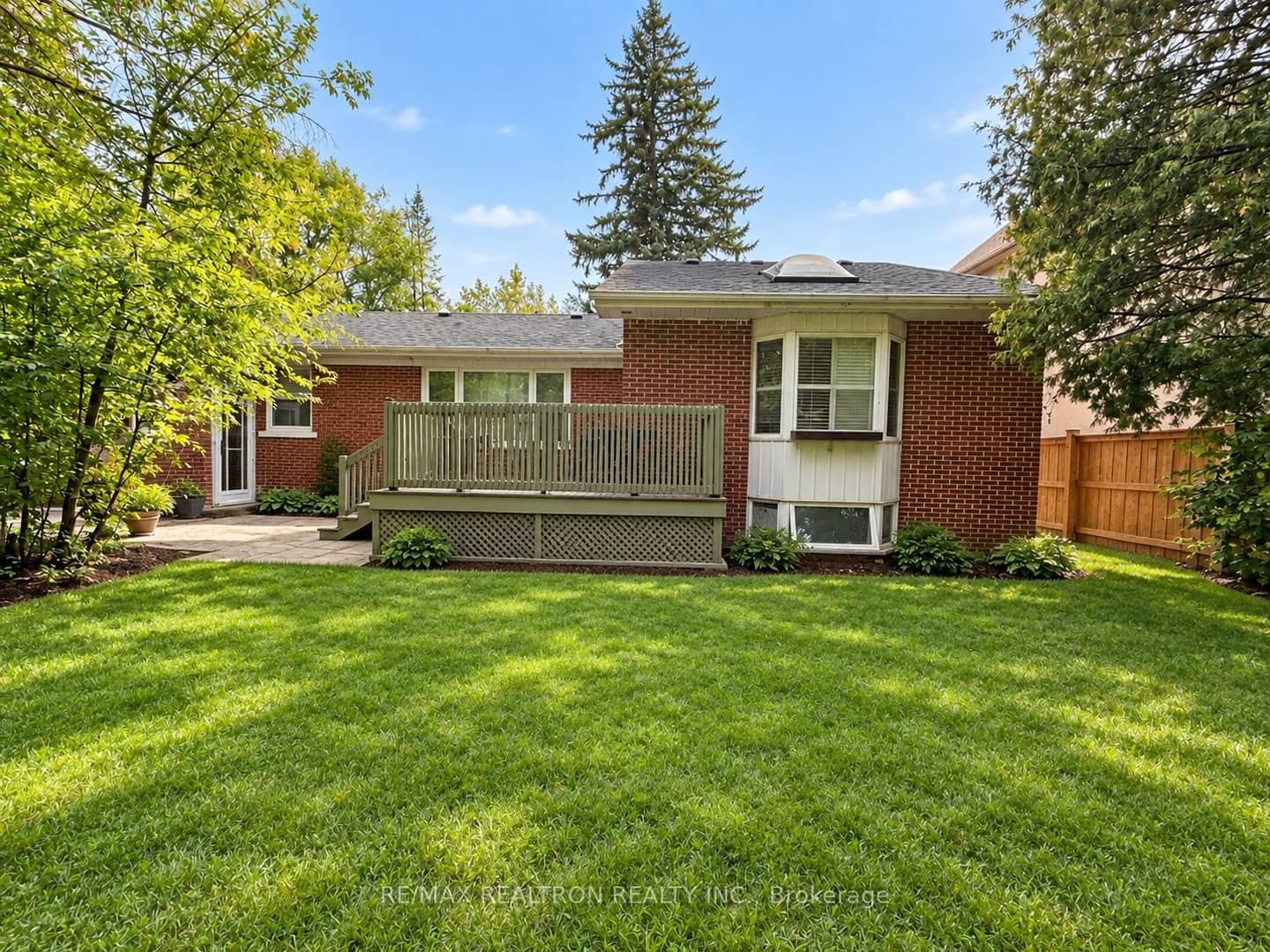97 Estelle Avenue, Toronto, ON M2N 5H4