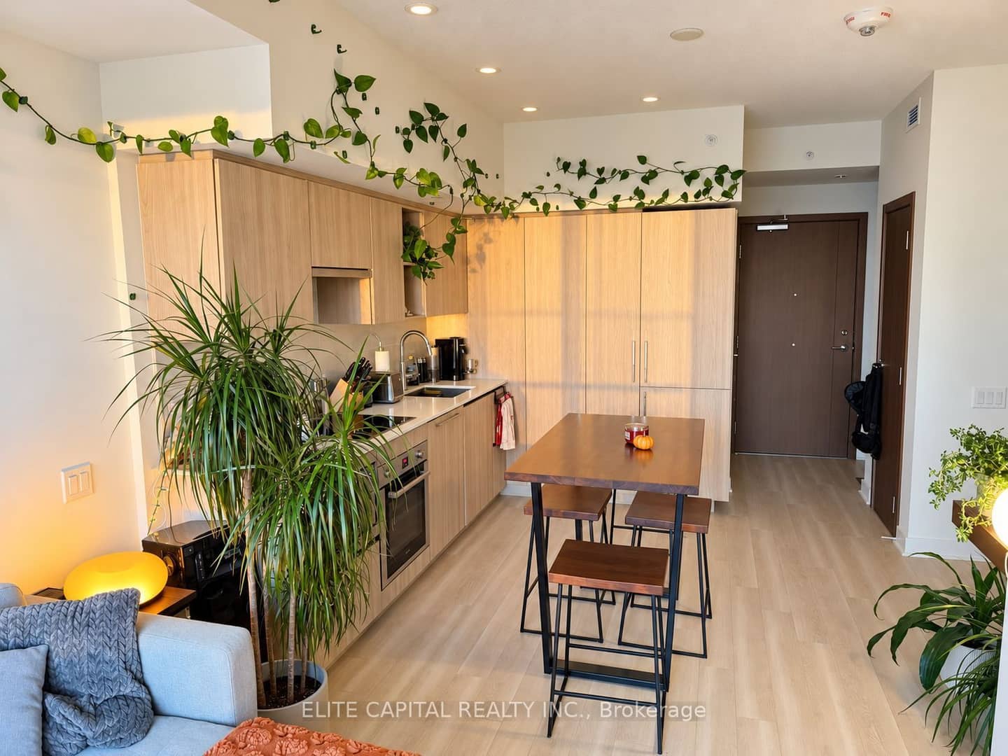 19 Bathurst Street 3607, Toronto, ON M5V 0N2