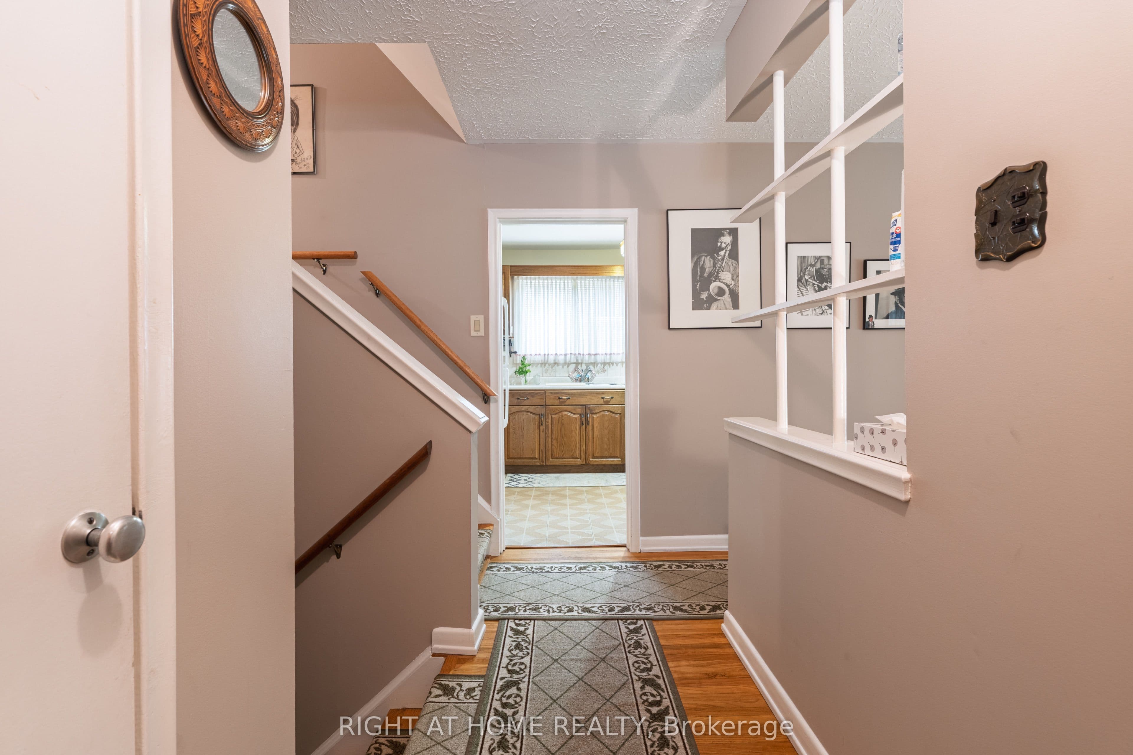 22 Monterrey Drive, Toronto, ON M9V 1S8