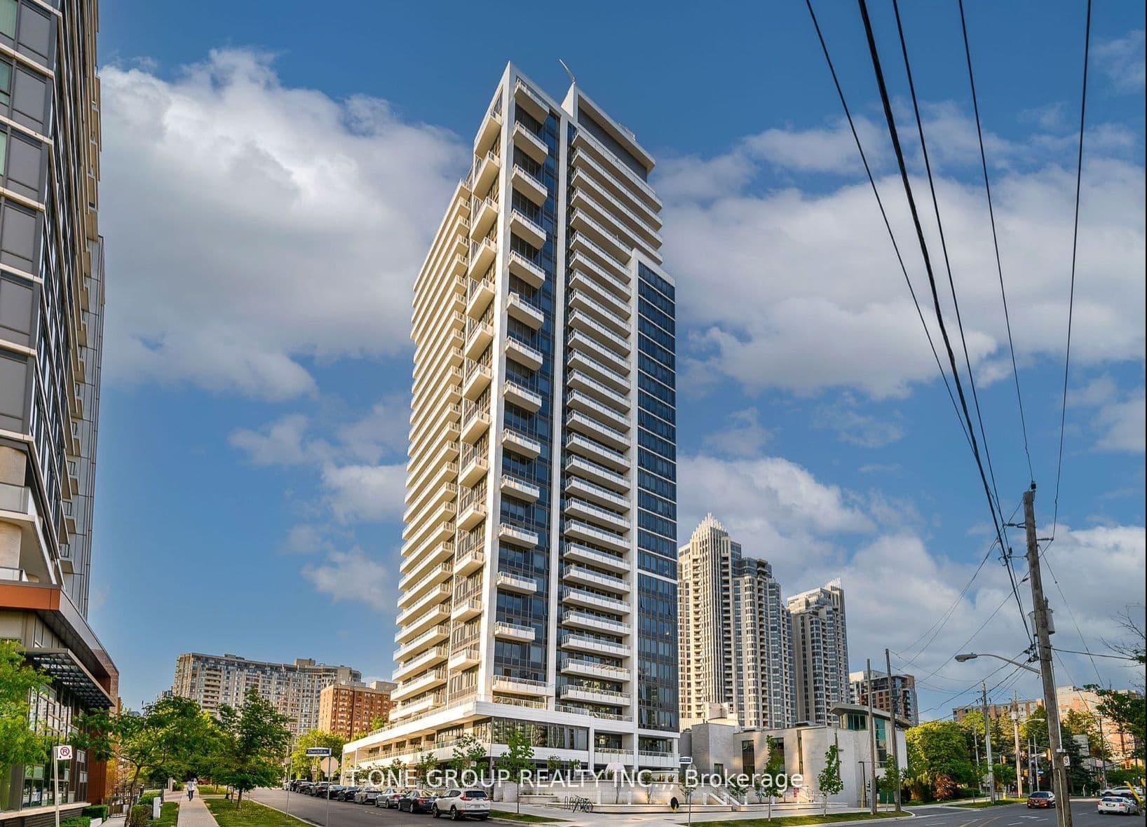 75 Canterbury Place Ph107, Toronto, ON M2N 0L2