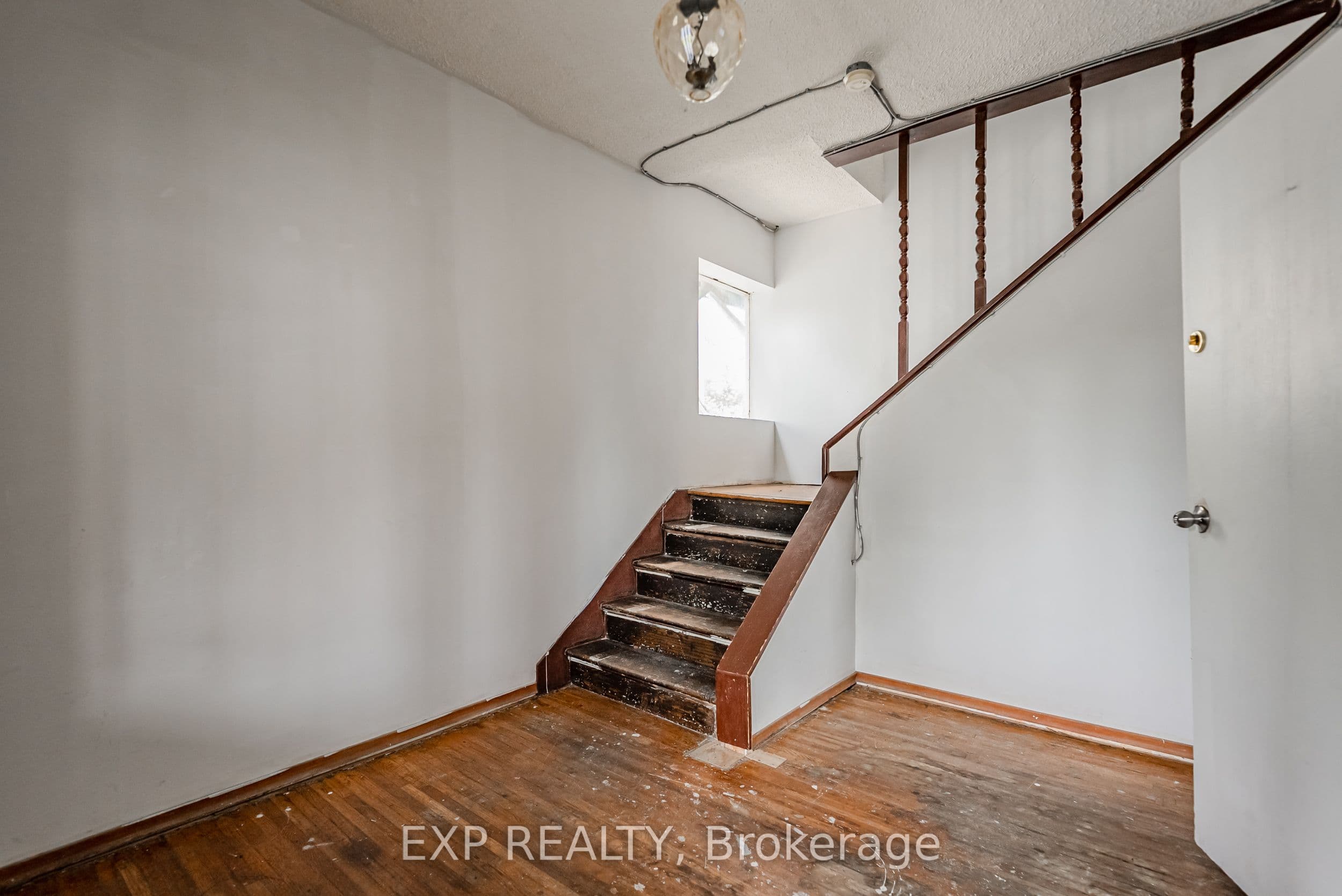 4865 ARMOURY Street, Niagara Falls, ON L2E 1S9