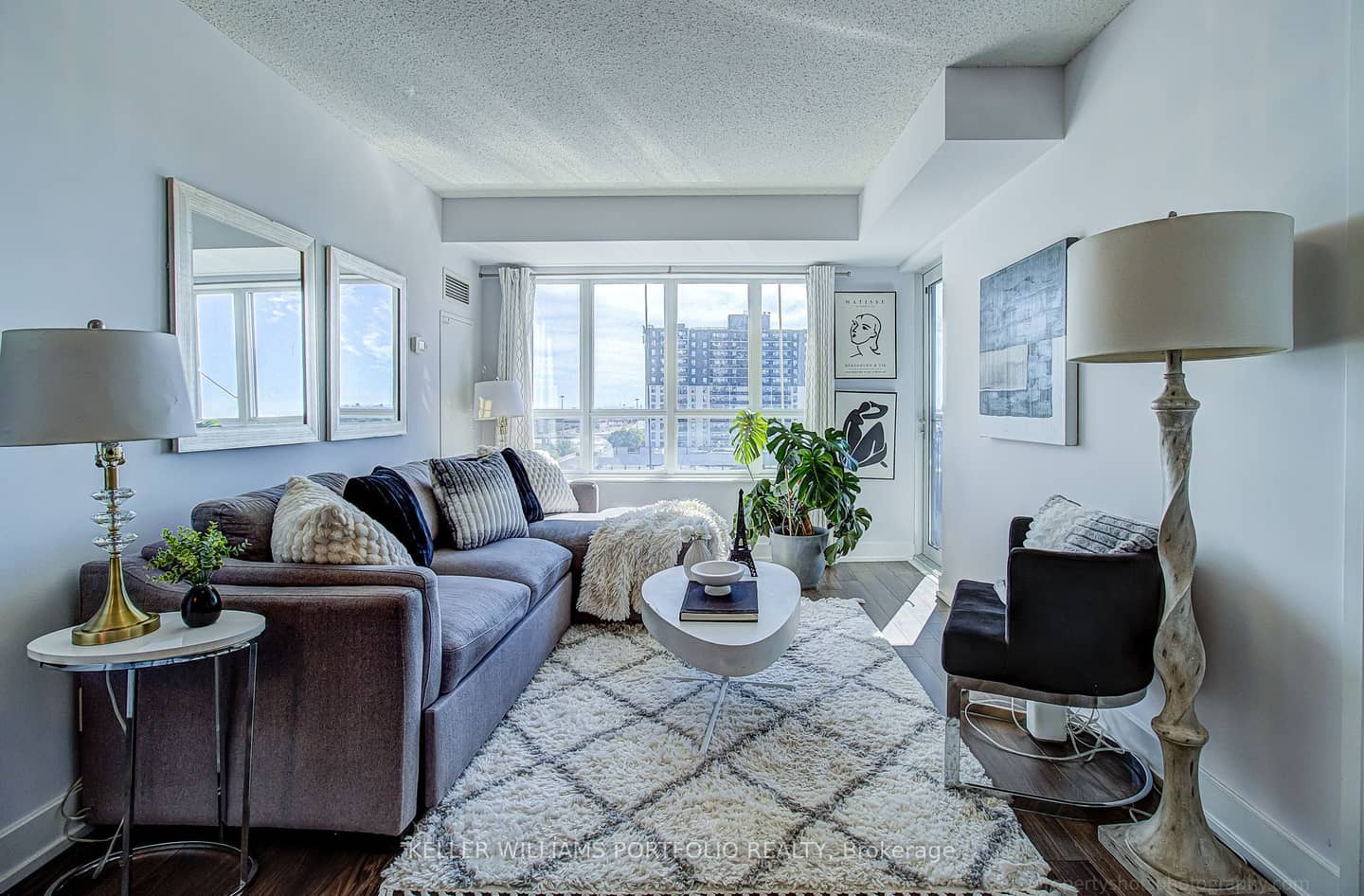 6 Eva Road 706, Toronto, ON M9C 0B1