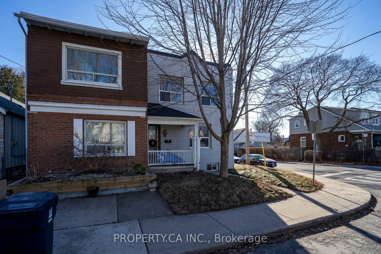 133 Drayton Avenue, Toronto, ON M4C 3L8