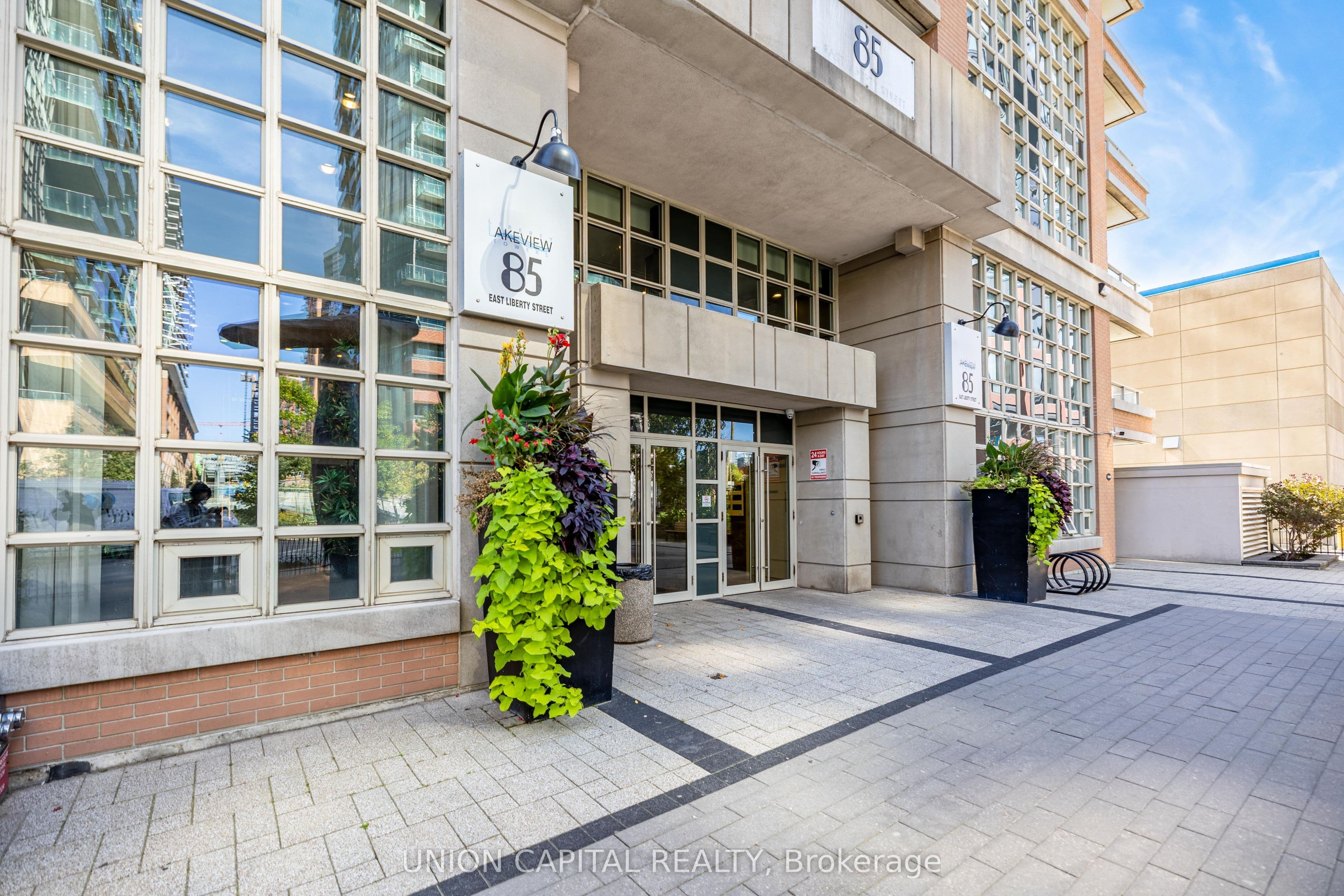 85 East Liberty Street 1521, Toronto, ON M6K 3R4