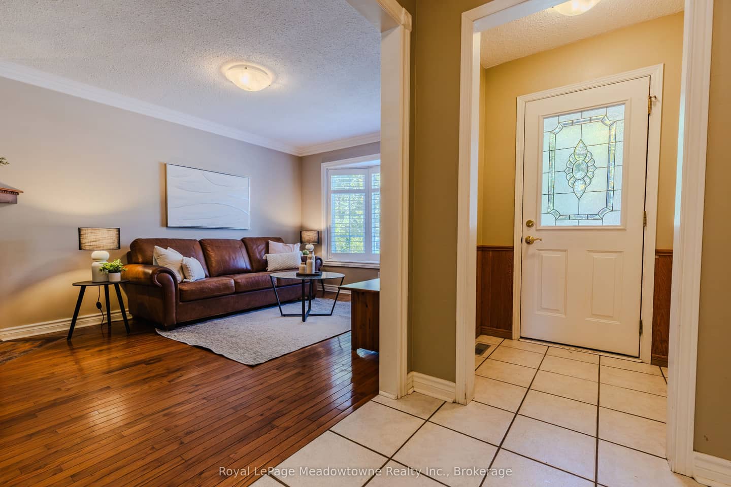 902 Laurier Avenue, Milton, ON L9T 4H6