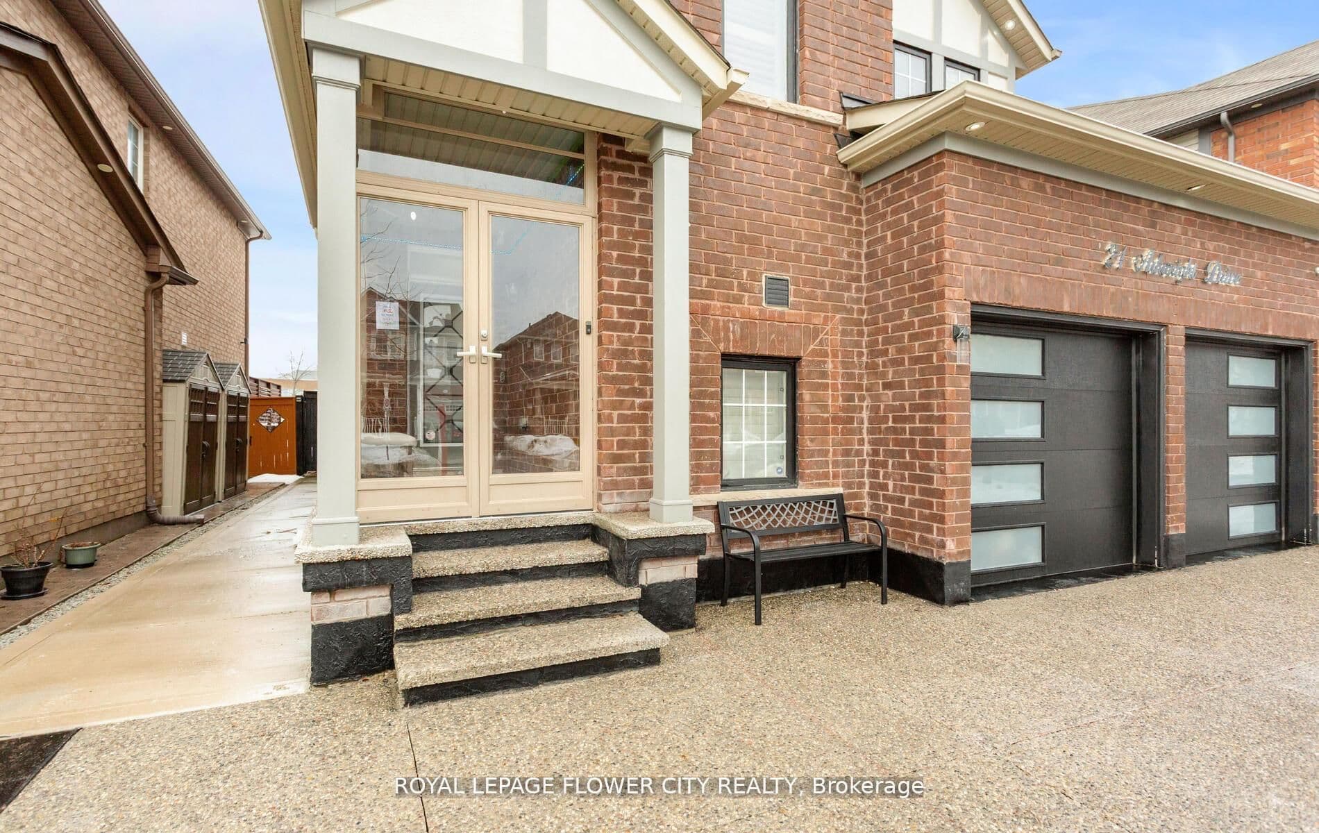 21 Arkwright Drive, Brampton, ON L7A 0V2
