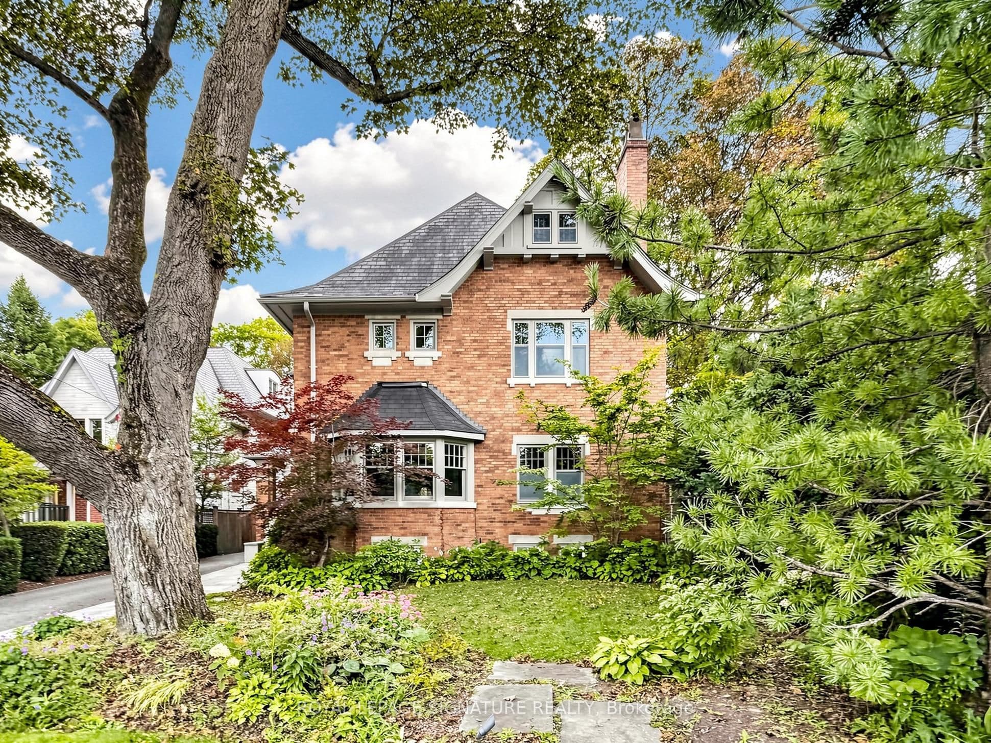 92 Inglewood Drive, Toronto, ON M4T 1H5