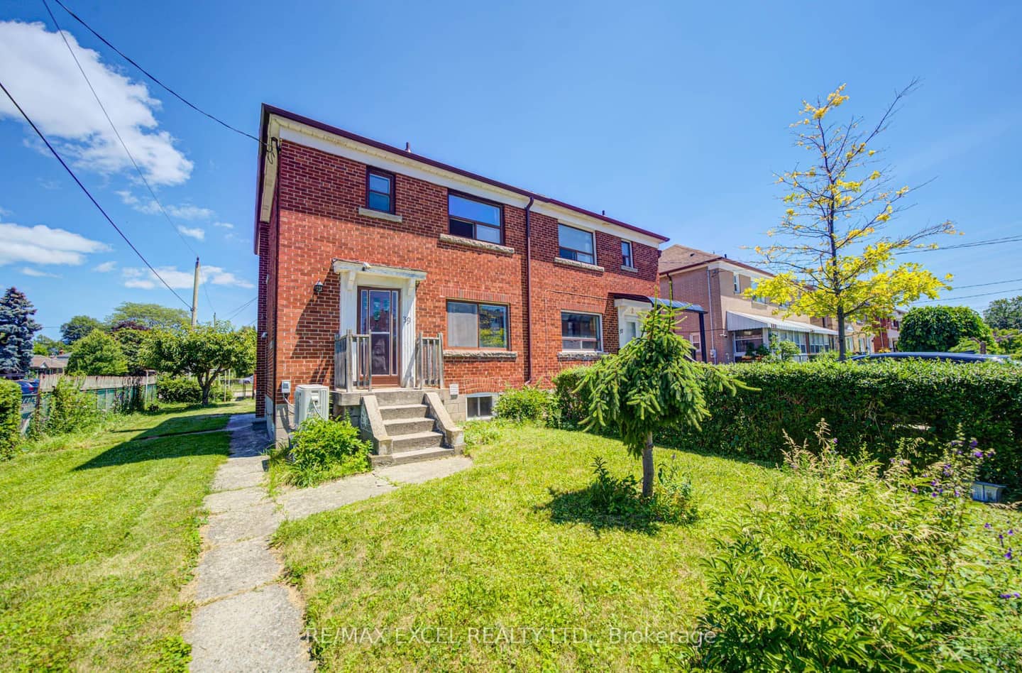 39 Kilmarnock Avenue, Toronto, ON M1K 1Y5