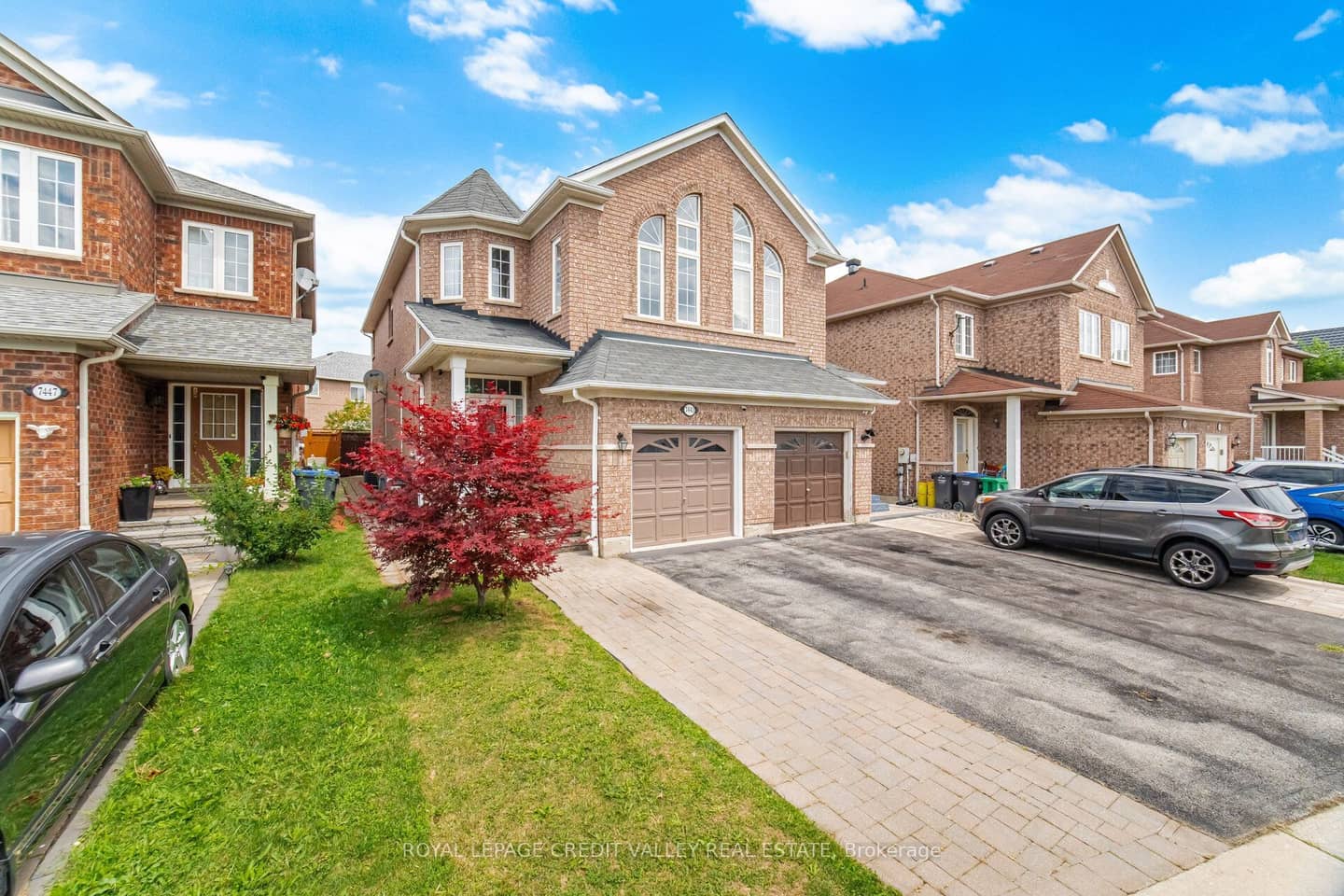 7443 Russian Olive Close, Mississauga, ON L5N 8N7