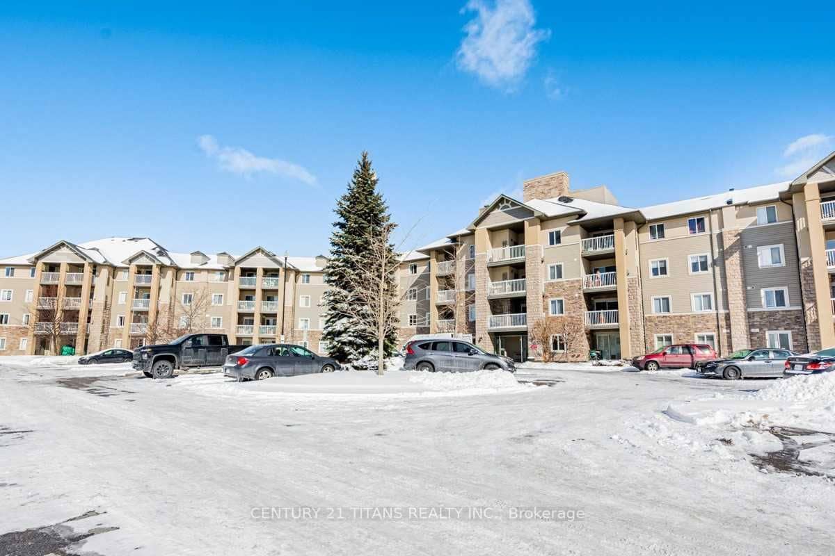 684 Warden Avenue 115, Toronto, ON M1L 4W4