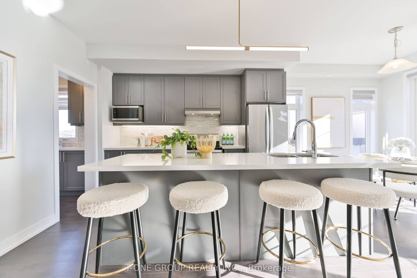 9654 Kennedy Road, Markham, ON L6C 3J7