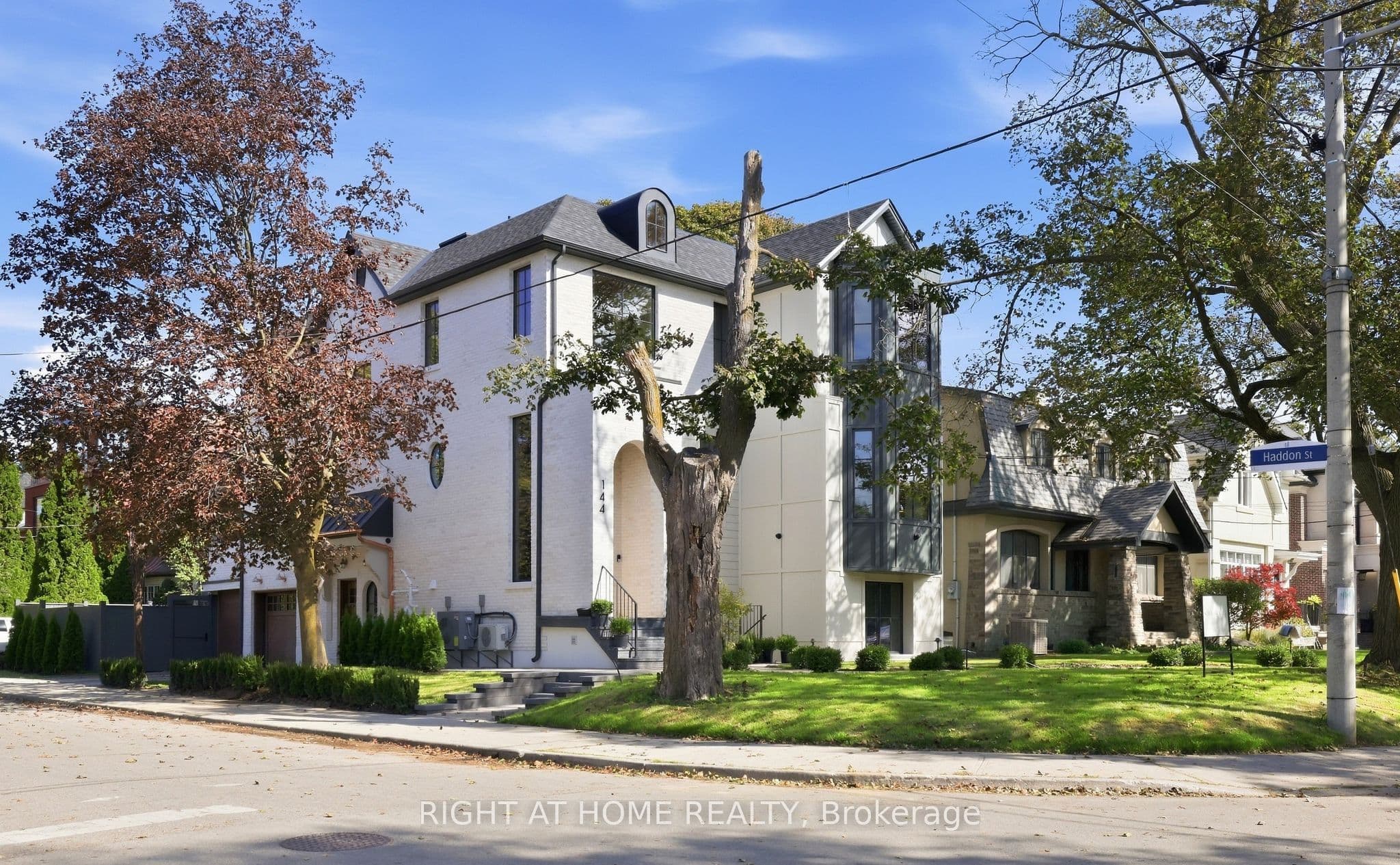 144 Old Orchard Grove, Toronto, ON M5M 2E3