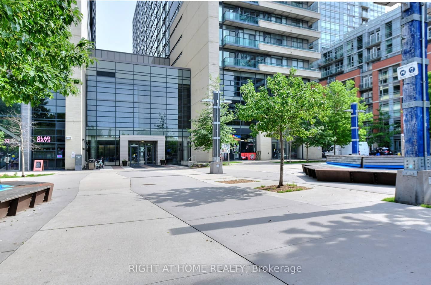 36 Lisgar Street 1511, Toronto, ON M6J 0C7