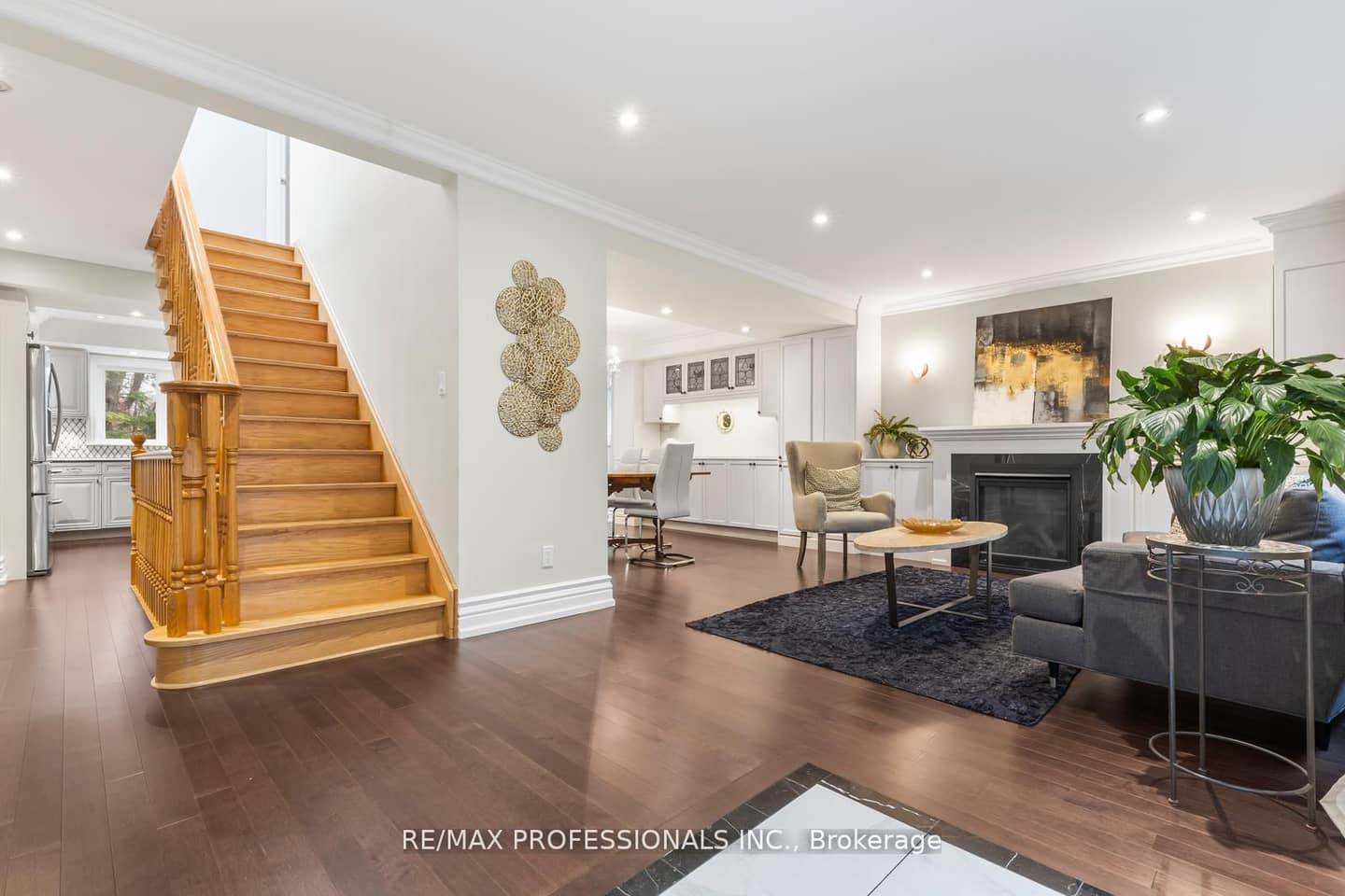 164 Morningside Avenue, Toronto, ON M6S 1E3